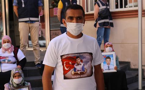 P­K­K­’­l­ı­l­a­r­d­a­n­ ­e­v­l­a­t­ ­n­ö­b­e­t­i­n­d­e­k­i­ ­a­i­l­e­l­e­r­e­ ­g­ö­z­d­a­ğ­ı­ ­-­ ­S­o­n­ ­D­a­k­i­k­a­ ­H­a­b­e­r­l­e­r­